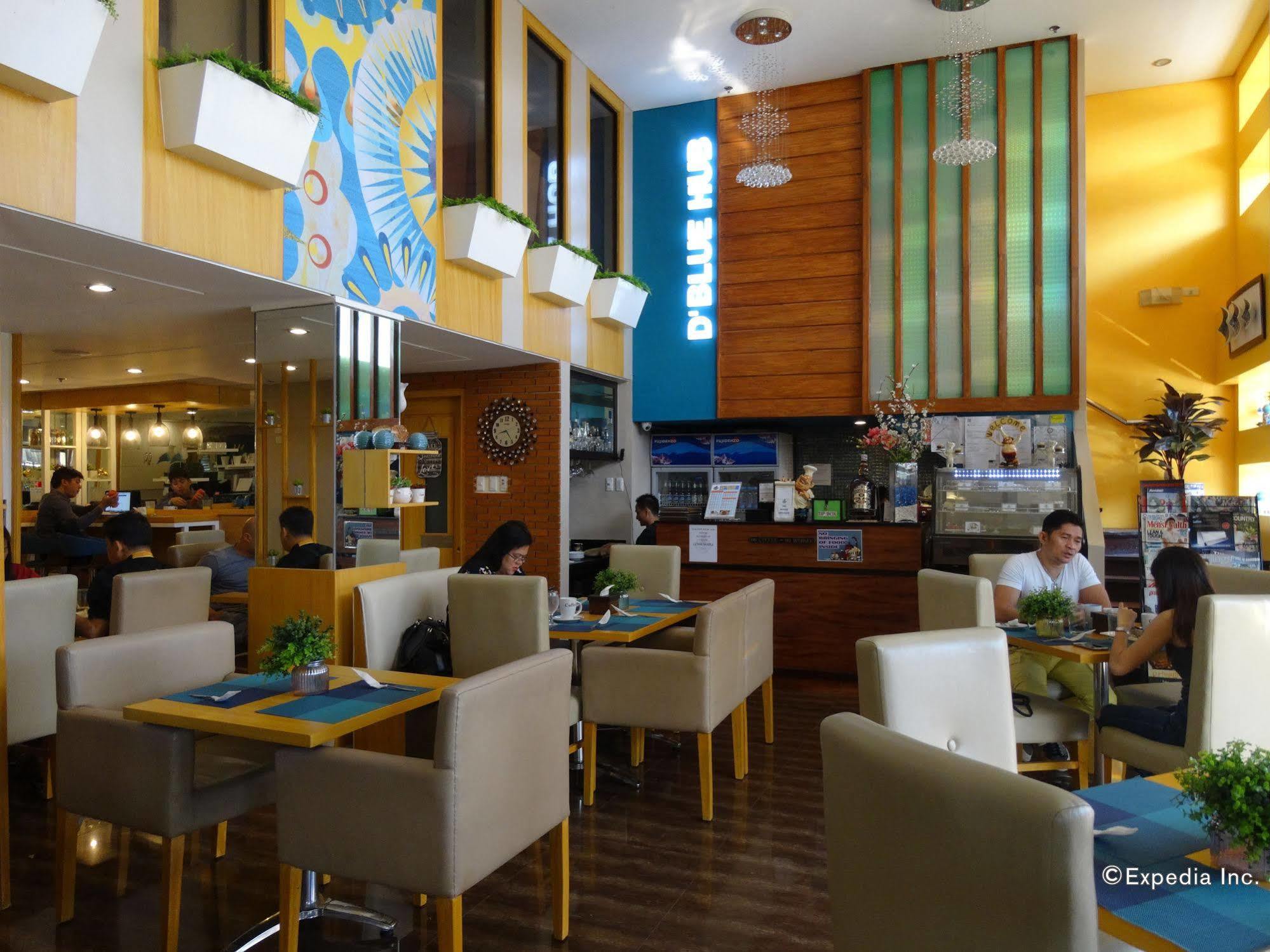 Infinity Suites Davao Stadt Exterior foto